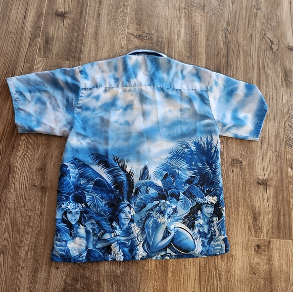 Hawaiian Girl Button-Up Shirt - Picture 4 of 5